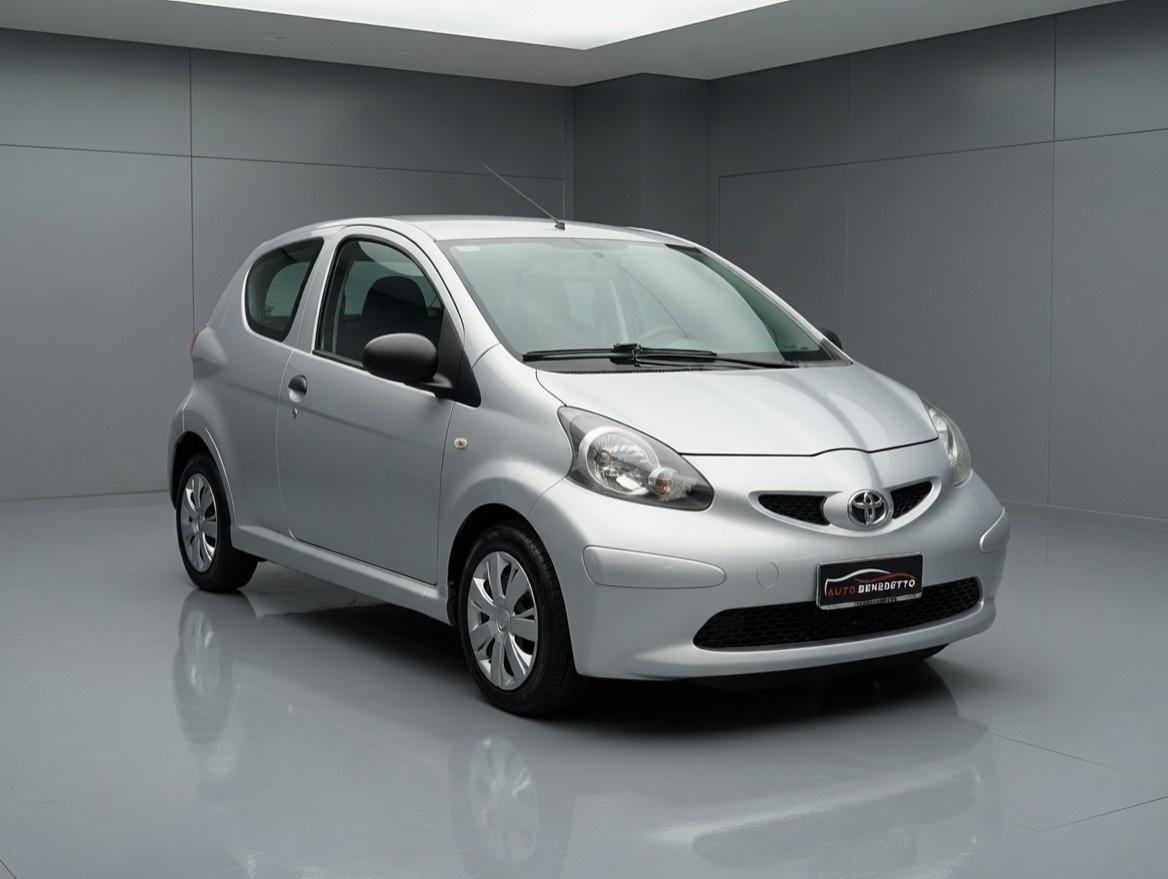 Toyota Aygo 1.0 12V VVT-i 3 porte Sol 2008