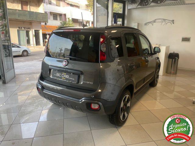 FIAT Panda Cross 1.0 Hybrid *DISPLAY COLORI