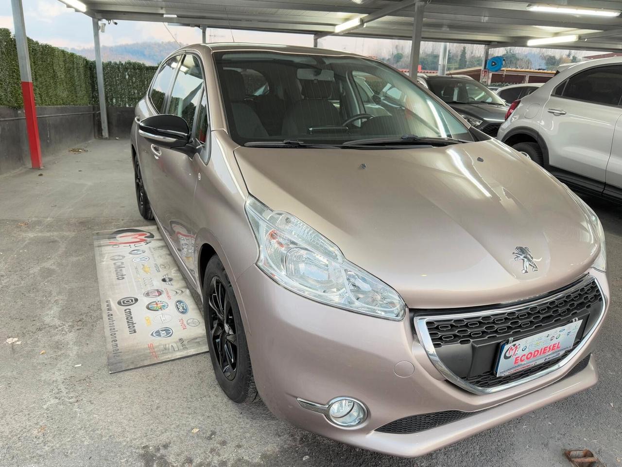 Peugeot 208 1.4 e-HDi 68 CV S&S robotizzato 5 porte