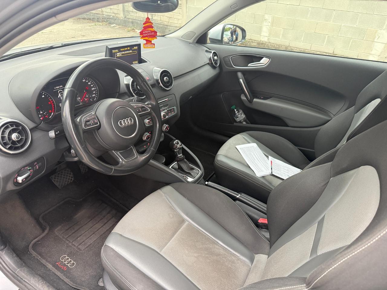 Audi A1 1.6 TDI 116 CV S tronic Design