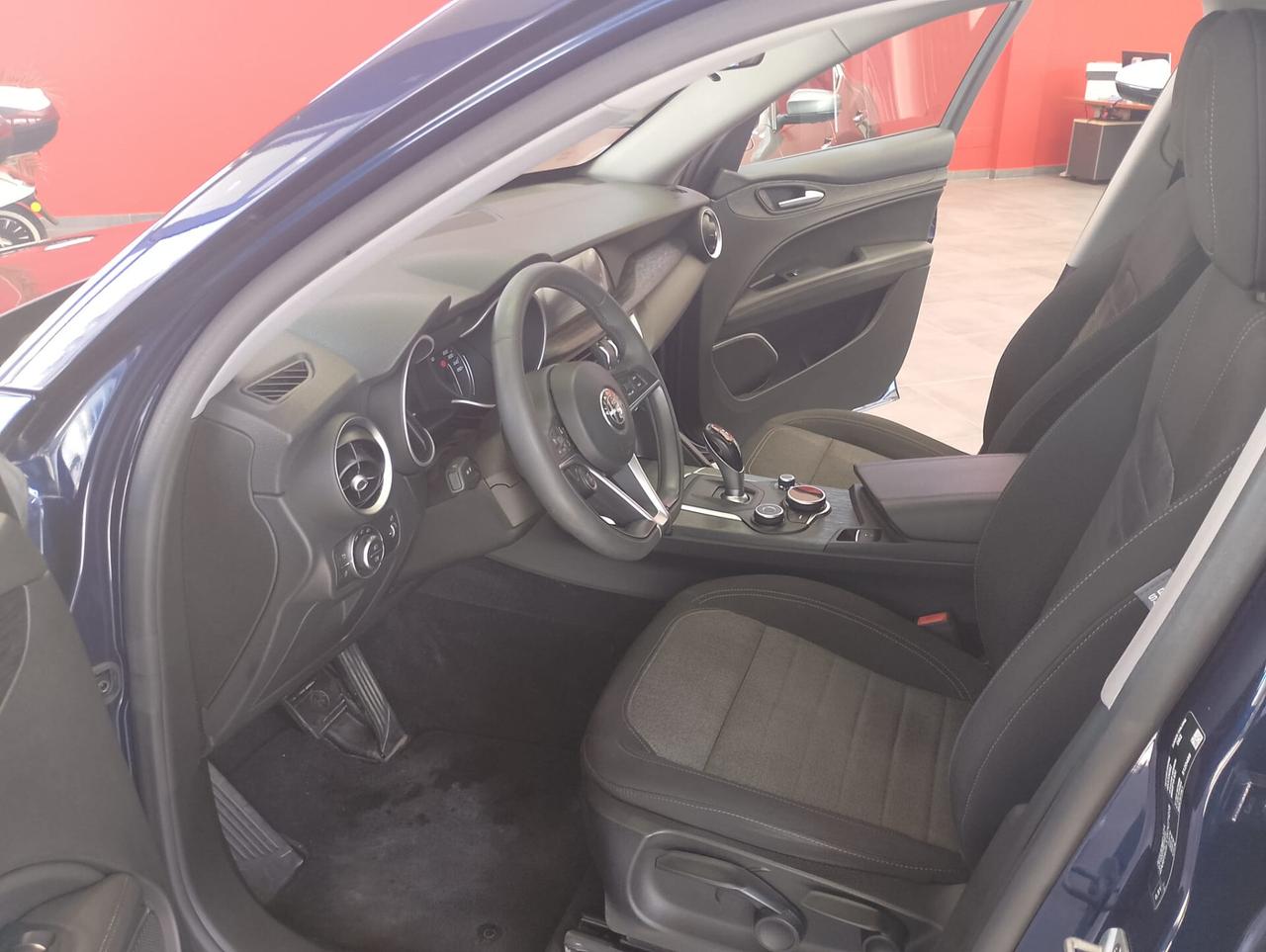 Alfa Romeo Stelvio 2.2 Turbodiesel 160 CV AT8 RWD Business
