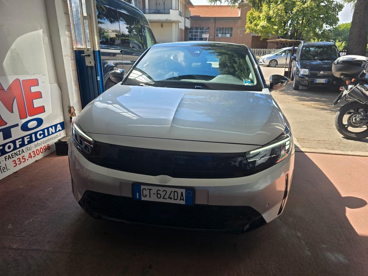 Opel Corsa 1.2 rate da 180