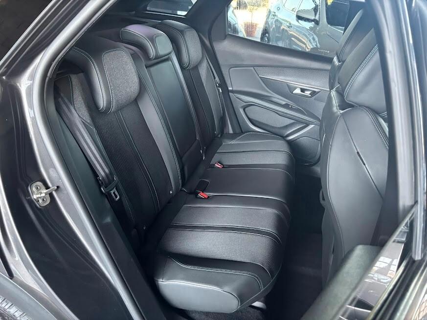 Peugeot 3008 BlueHDi 130 EAT 8 Allure 78.000KM