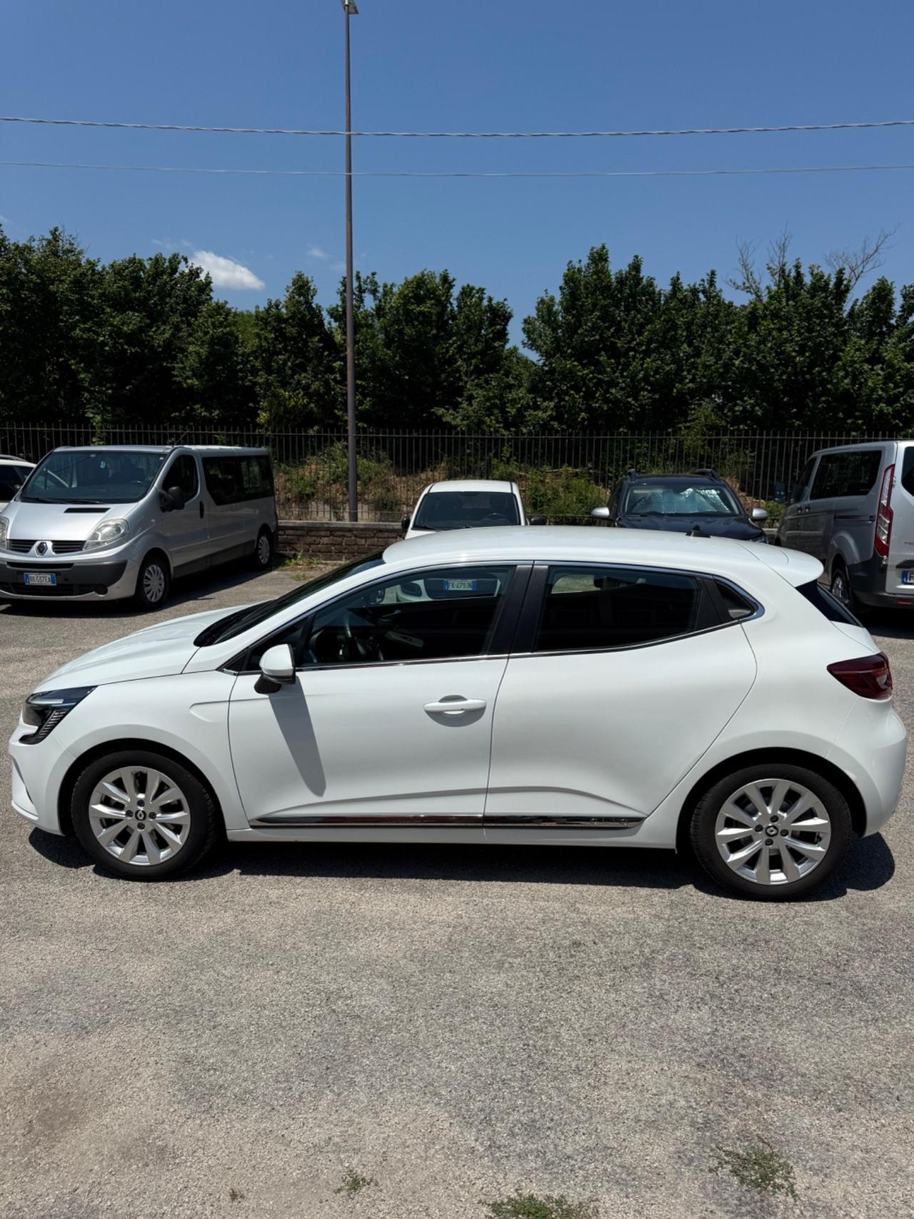 Renault Clio Full Hybrid E-Tech 140 CV 5 porte Intens