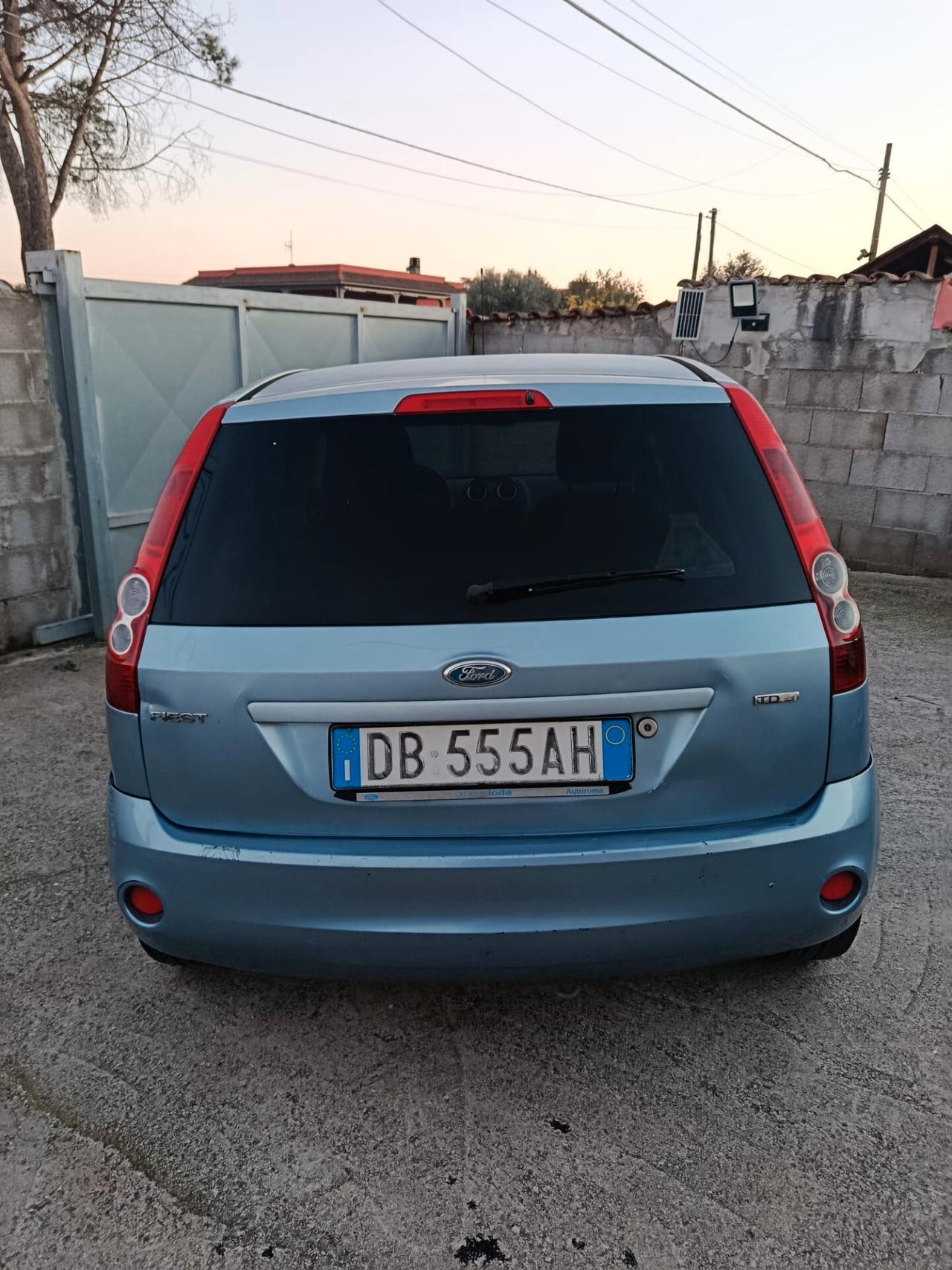 Ford Fiesta 1.4 TDCi 5p. Titanium