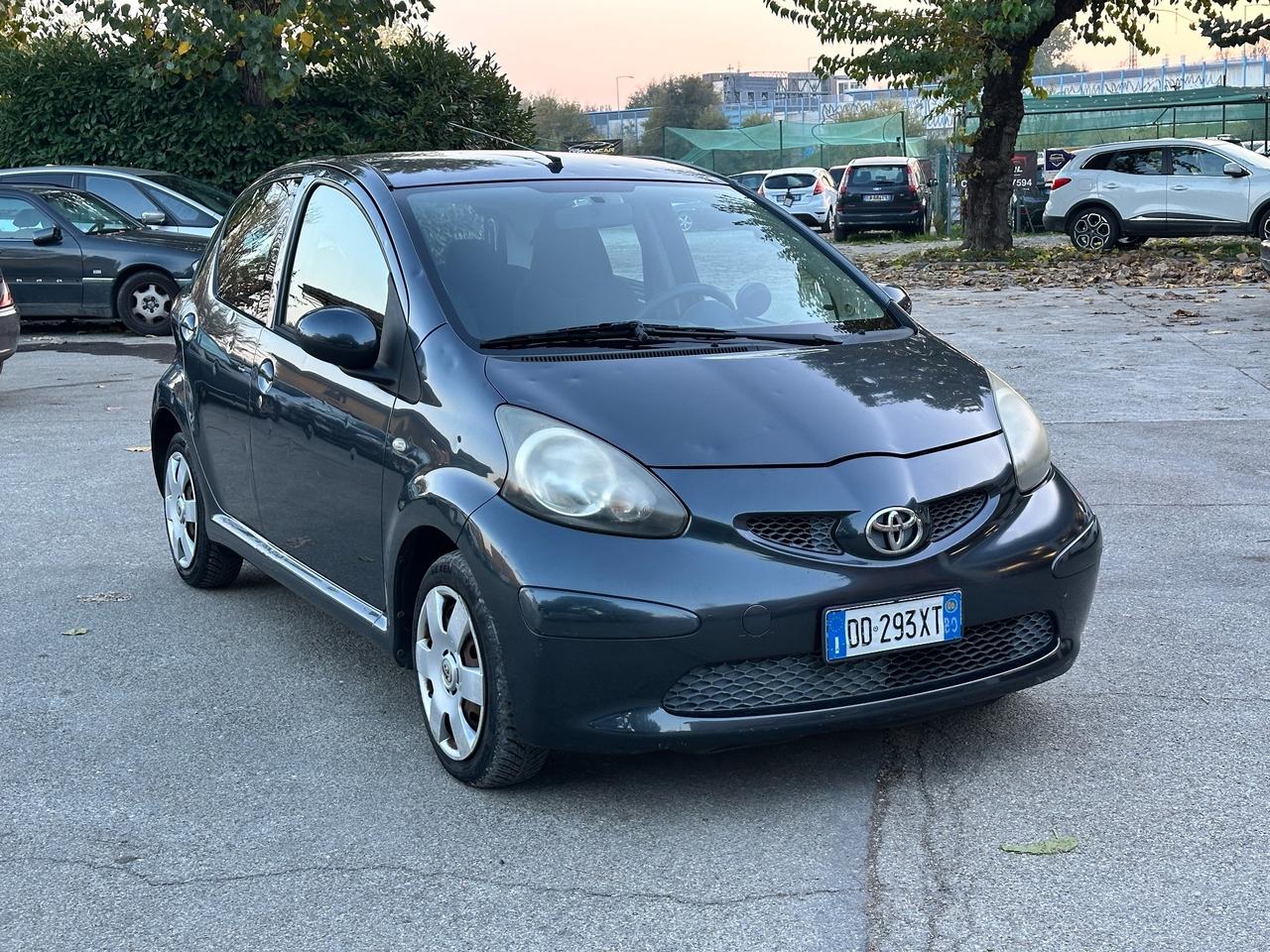 Toyota Aygo 1.0 12V VVT-i 5 porte Sol
