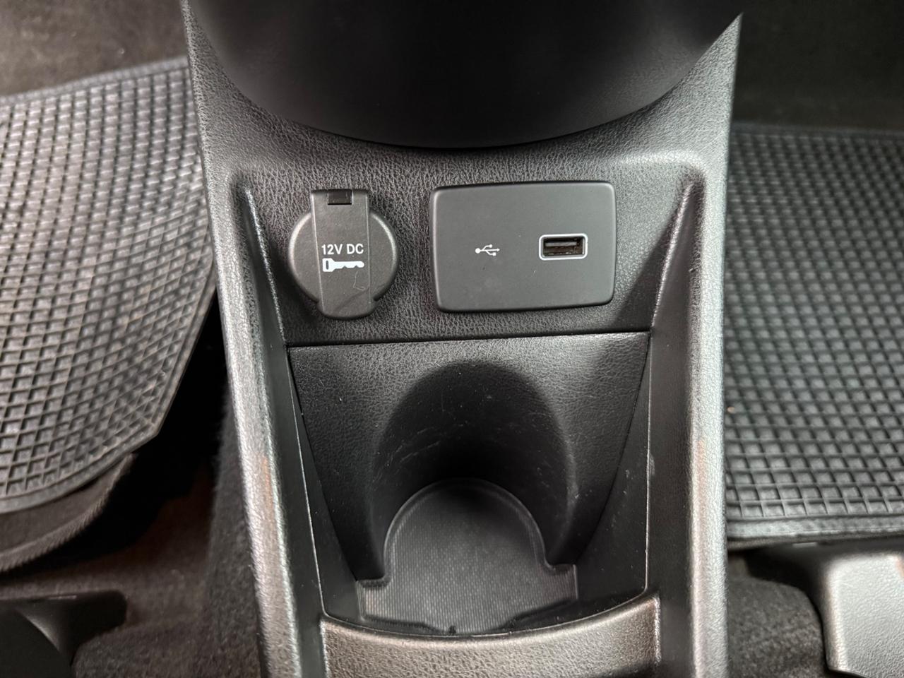 Lancia Ypsilon 1.0 FireFly 5 porte S&S Hybrid Ecochic Gold