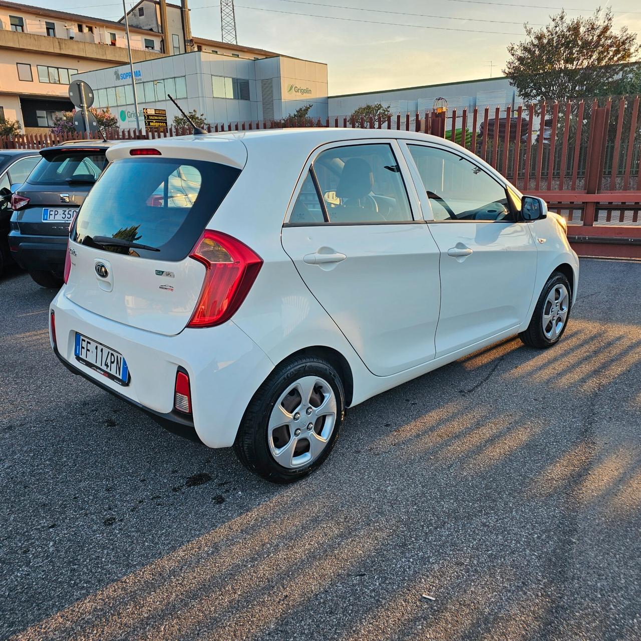 Kia Picanto 1.0 12V EcoGPL 5 porte Glam