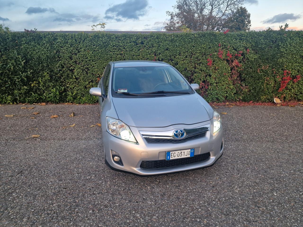 Toyota Auris 1.8 Hybrid 92000km