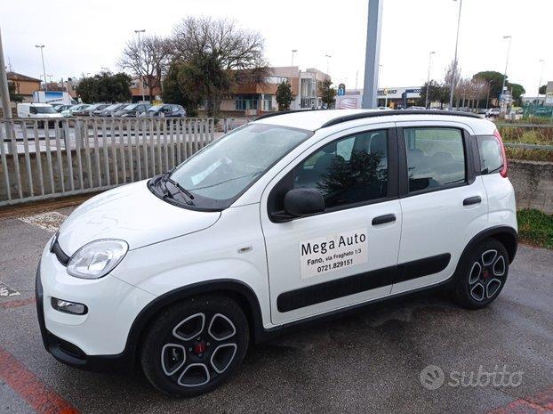 Panda Hybrid A NOLEGGIO A 40 EURO PIU IVA AL GIORNO