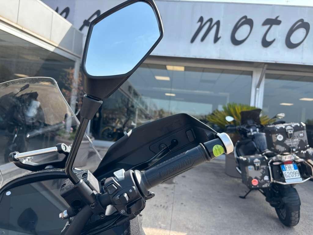 Moto Morini X-Cape 700 nuova pronta consegna a 74 euro al mese