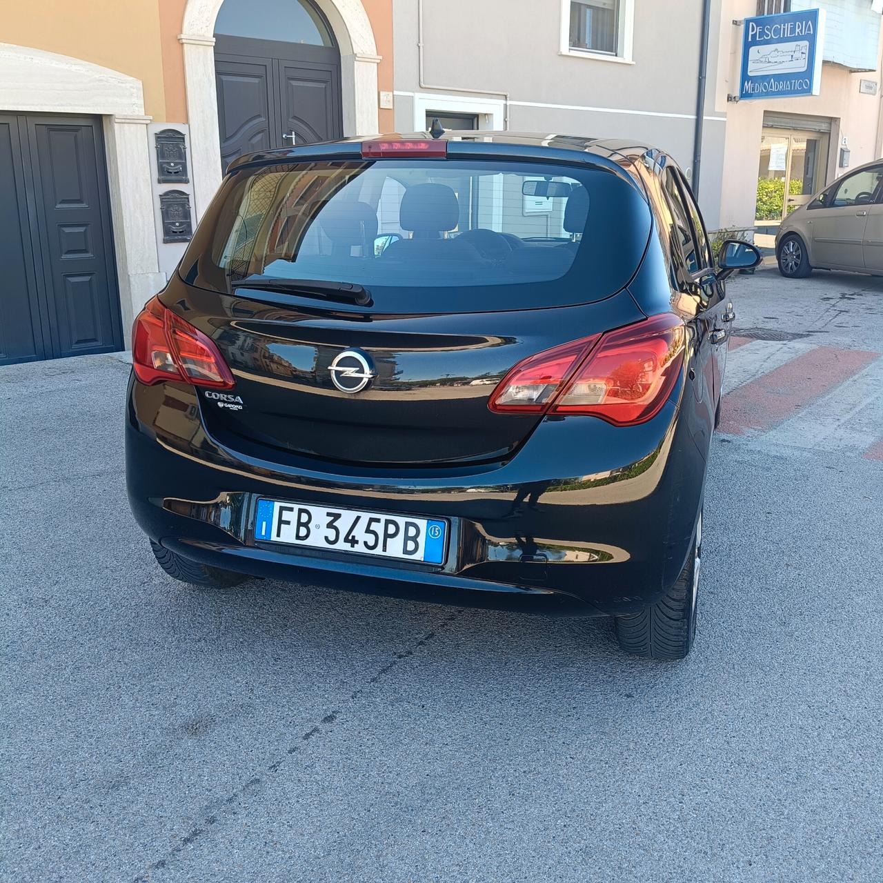 Opel Corsa 1.4 90CV GPL Tech 5 porte n-Joy