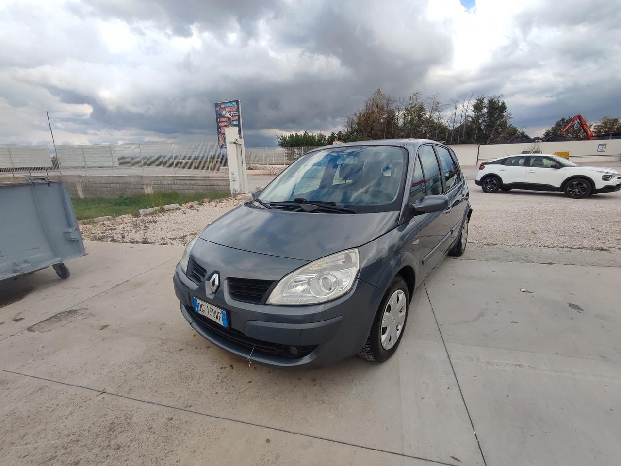 Renault Scenic Scénic 1.5 dCi/105CV Dynamique