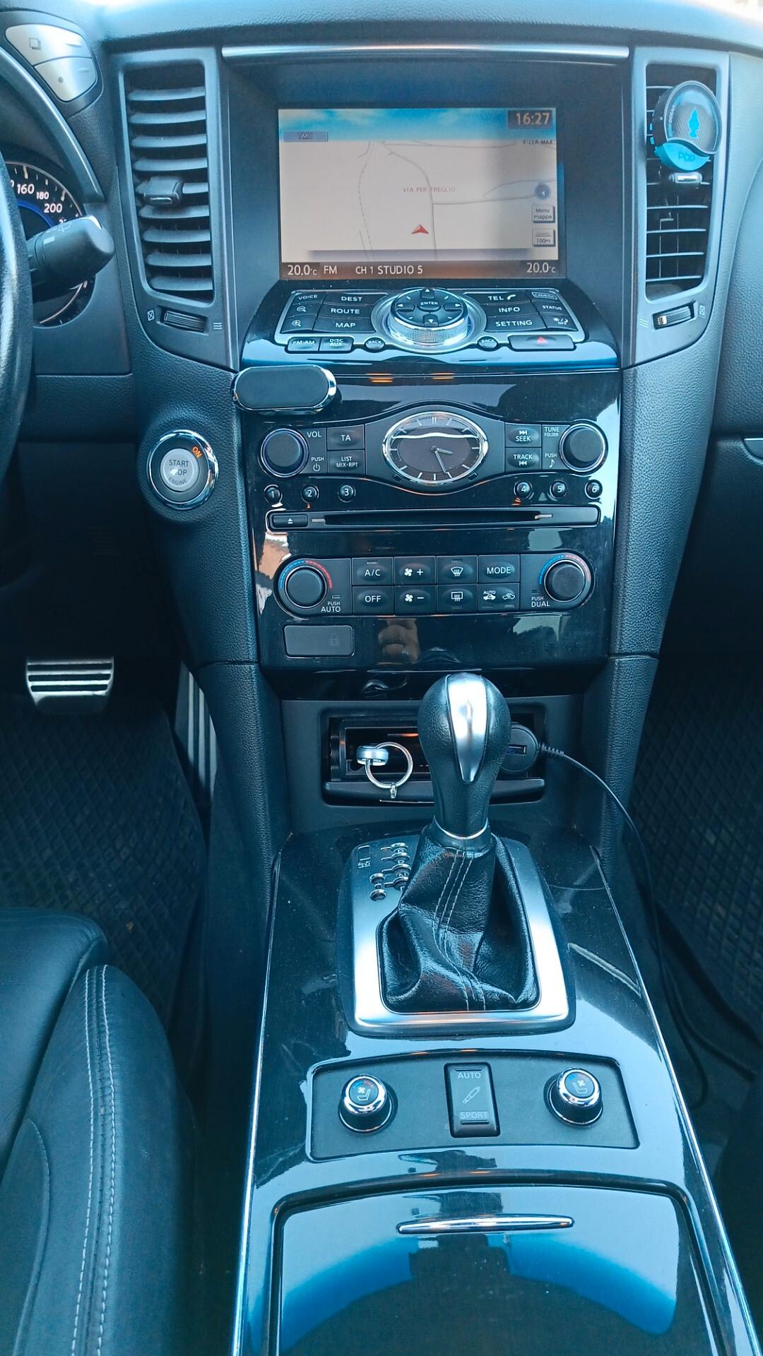 Infiniti FX FX30d S Premium