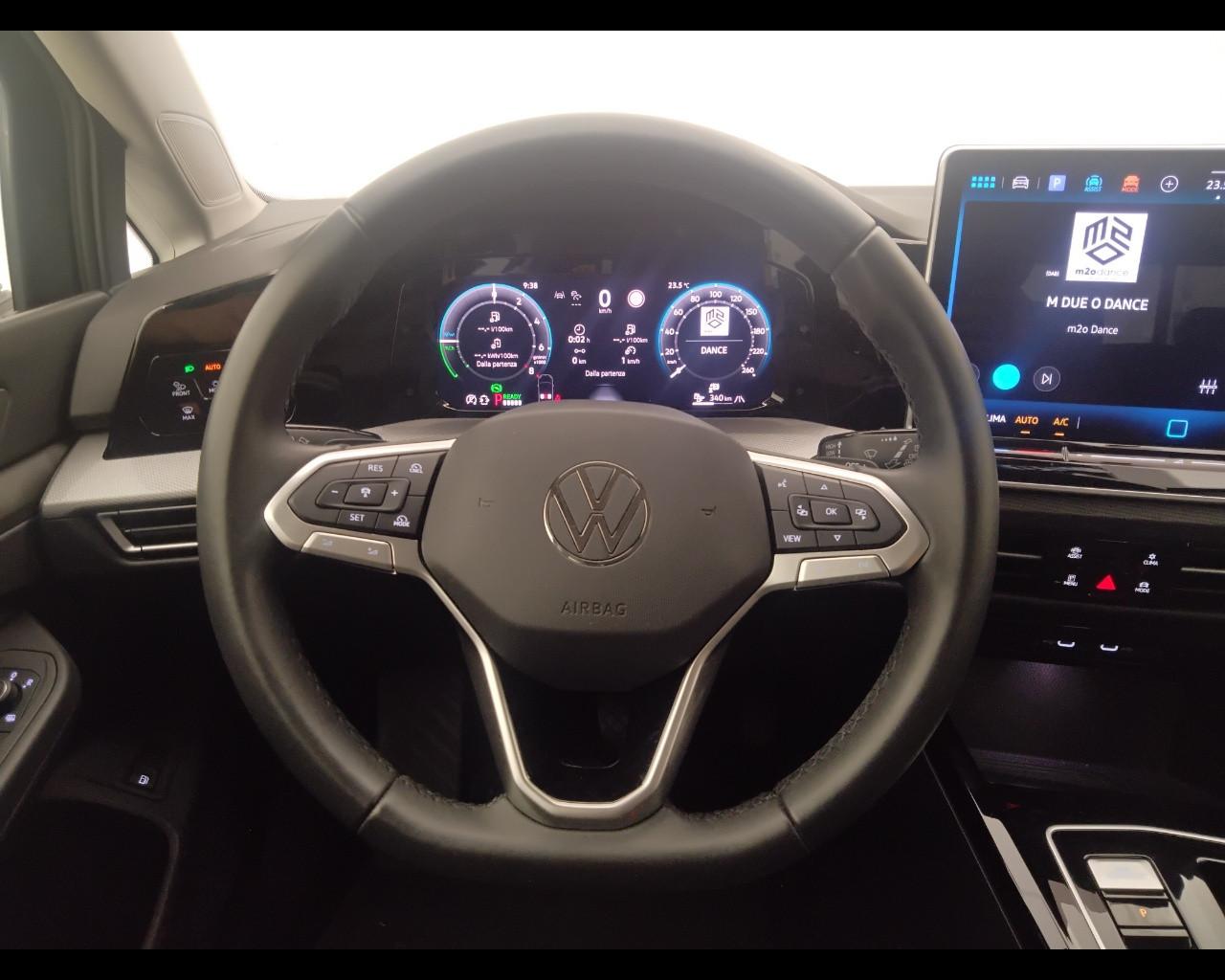 VOLKSWAGEN Golf VIII 2024 - Golf 1.5 tsi ehybrid Style 204cv dsg