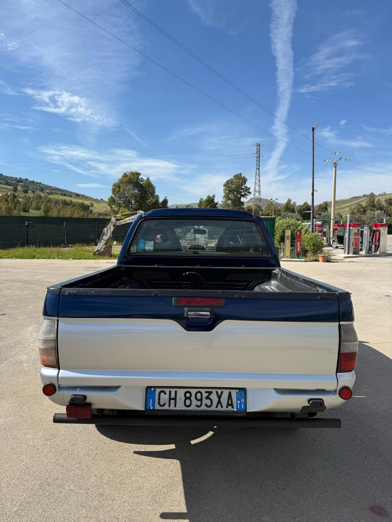 Mitsubishi L200 2.5 TDI 4WD Club Cab Pick-up GLS