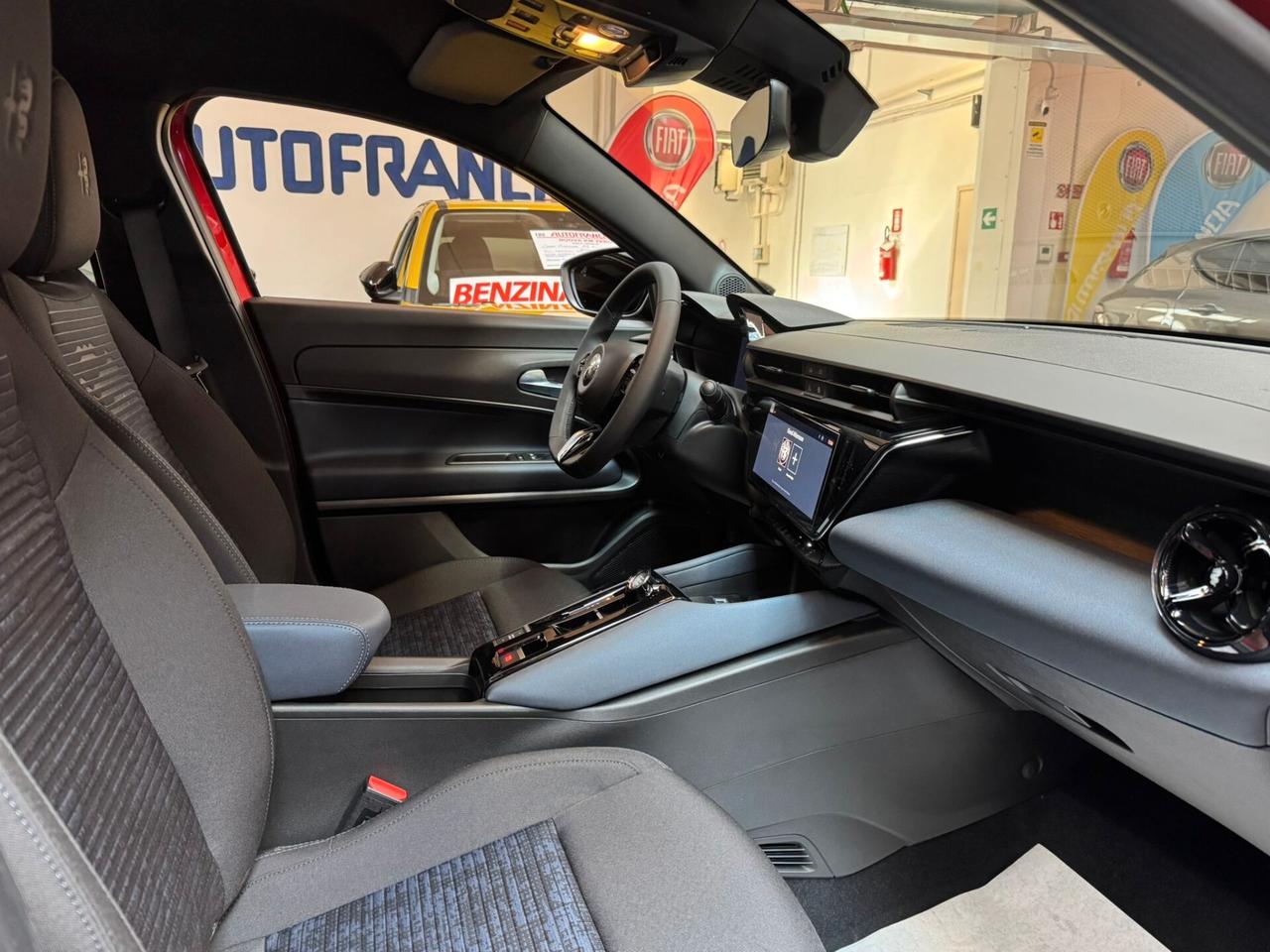 Alfa Romeo Junior 1.2 145 CV Hybrid eDCT6