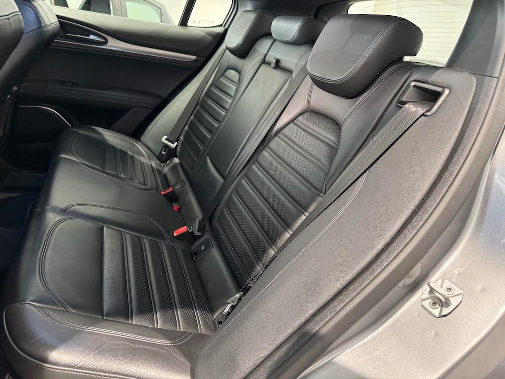 Alfa Romeo Stelvio 2.2 Turbodiesel 210 CV AT8 Q4 Super