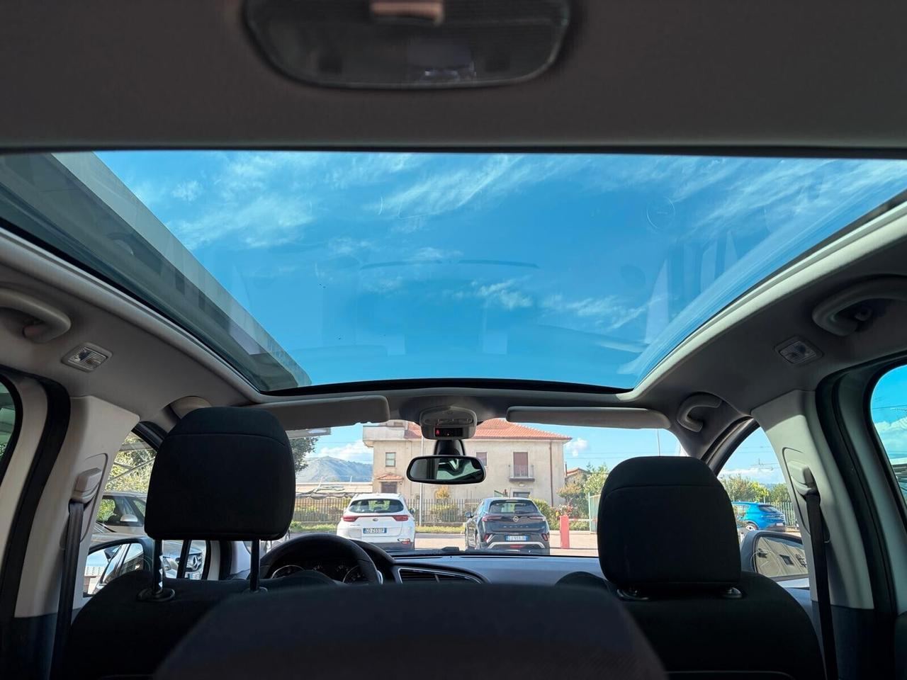 Peugeot 3008 1.6 HDi 110CV Outdoor