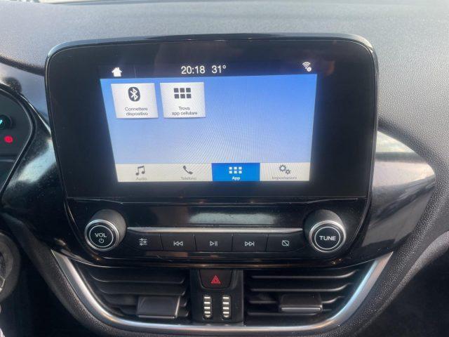 FORD Fiesta 1.1 BENZ 85 CV 5 porte Titanium OK NEOPATENTATI