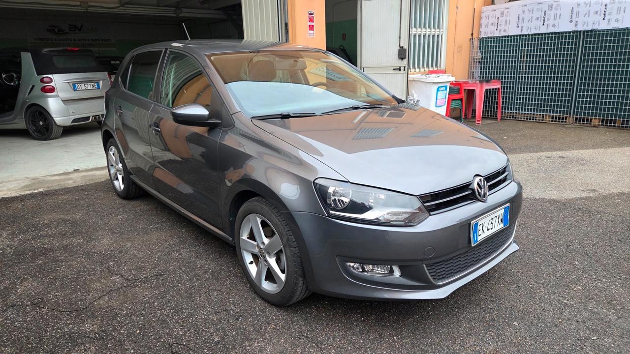 Volkswagen Polo 1.4 5 porte Highline unico proprietario neo patentati