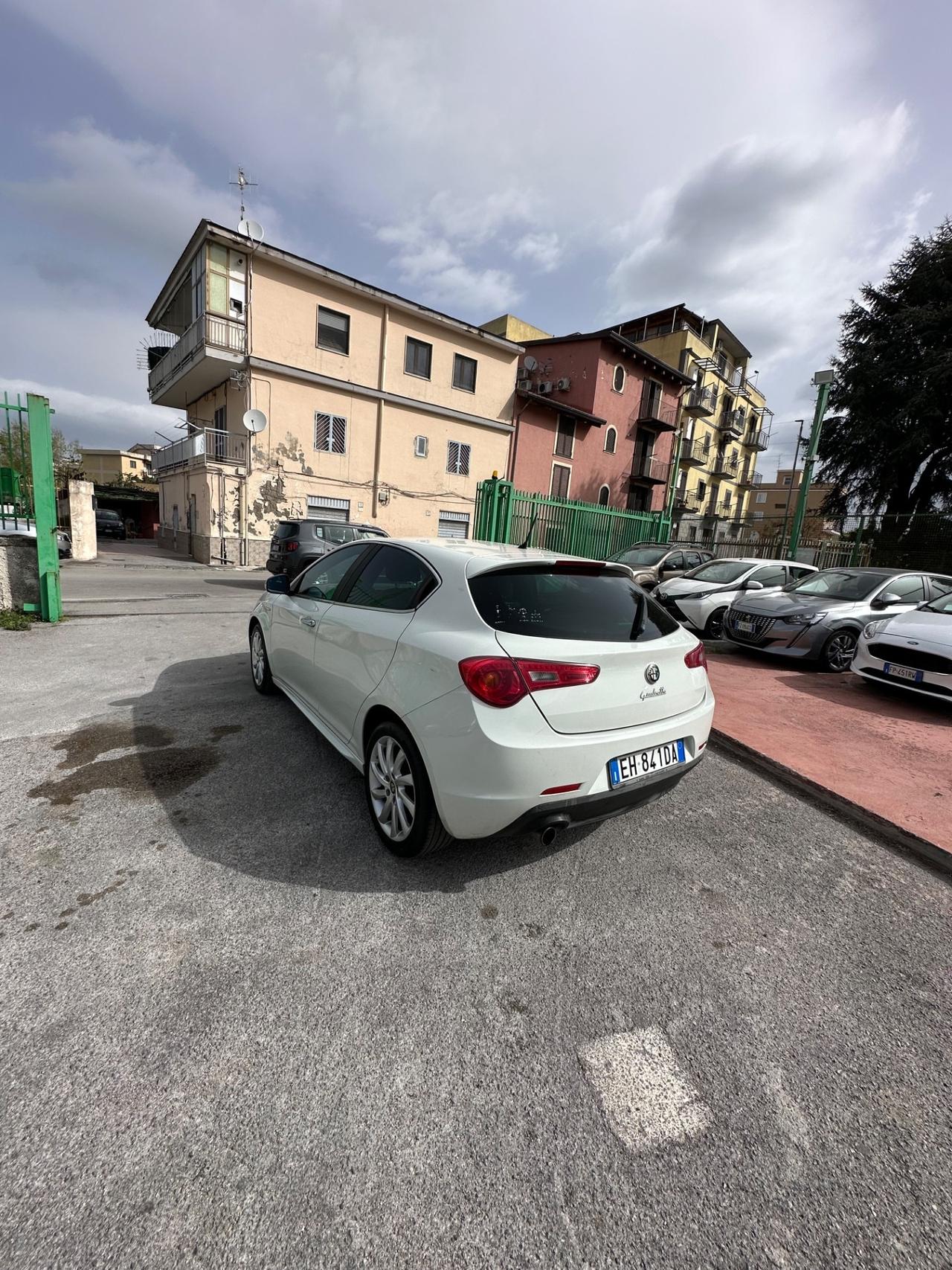 Alfa Romeo Giulietta 1.6 JTDm-2 105 CV Distinctive