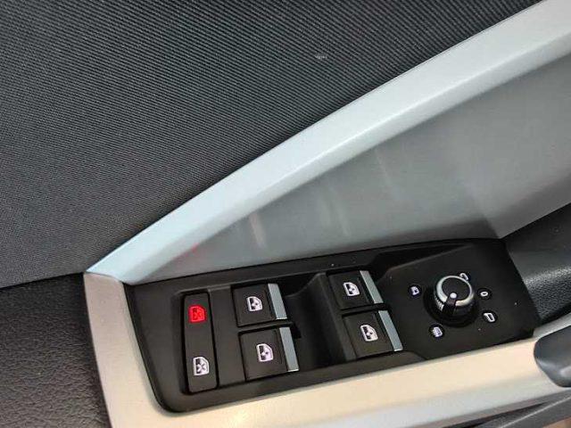 AUDI Q3 35 TDI quattro S tronic Business