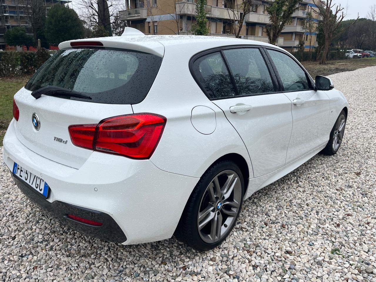 Bmw 118 118d 5p. Msport