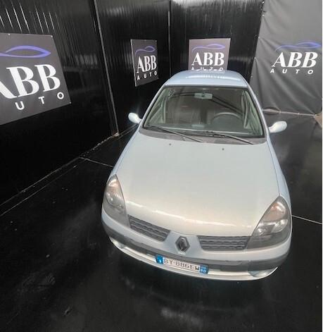 Renault Clio 1.2 75 CV – Ottime condizioni – Pronta all’uso