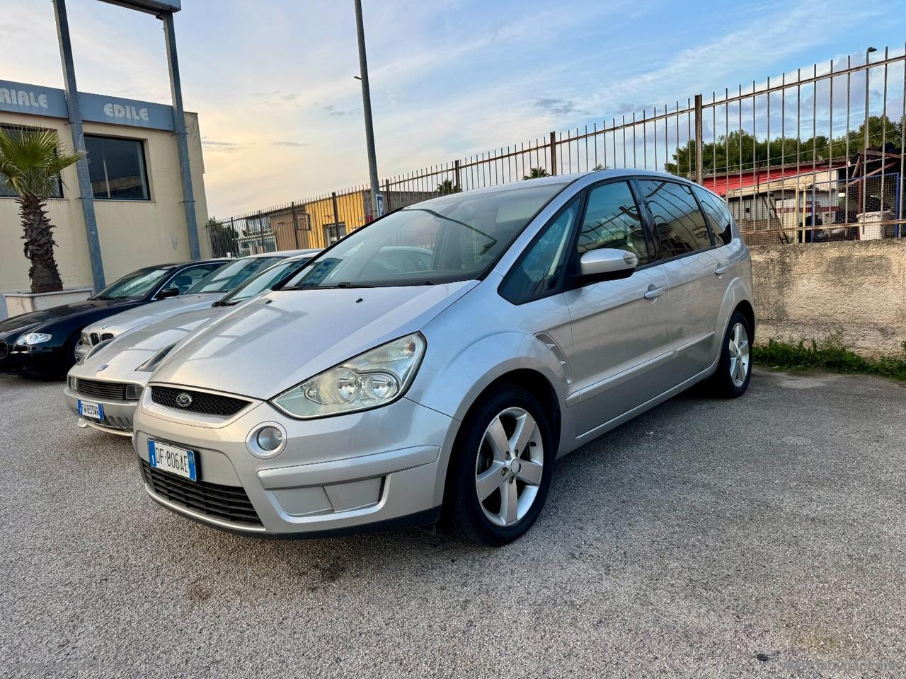 FORD S-Max 2.0 TDCi 140 CV TITANIUM