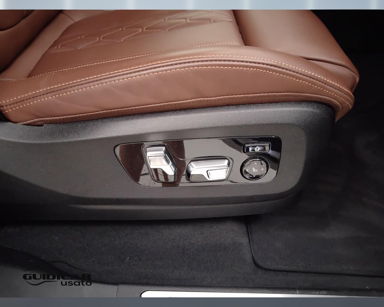BMW X5 G05 2018 - X5 xdrive30d mhev 48V Msport auto