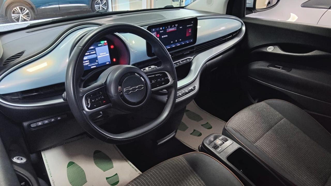 Fiat 500e Berlina 42 kWh