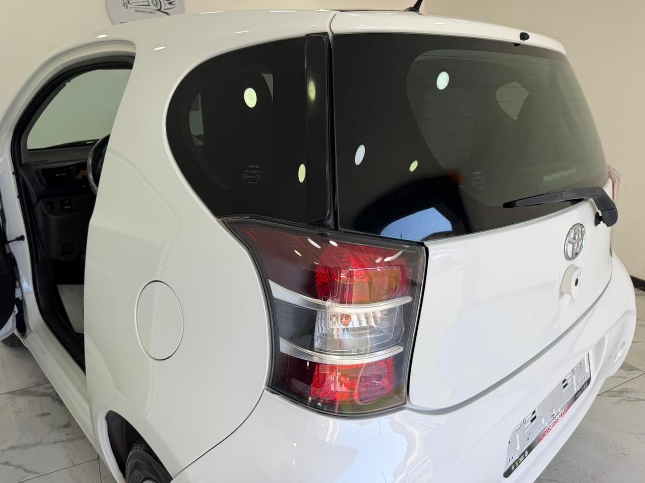 Toyota iQ 1.3 Executive-AUTOMATICA-2009