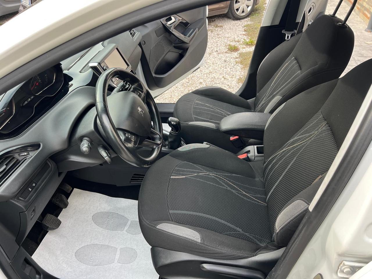 Peugeot 208 1.6 e-HDi 92 CV Stop&Start 5 porte Allure