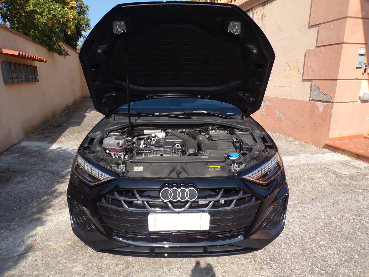 Audi A3 Sedan 1.5 TFSI MHEV S line Edition S-tronic – Fari LED Matrix Navi Pari al Nuovo
