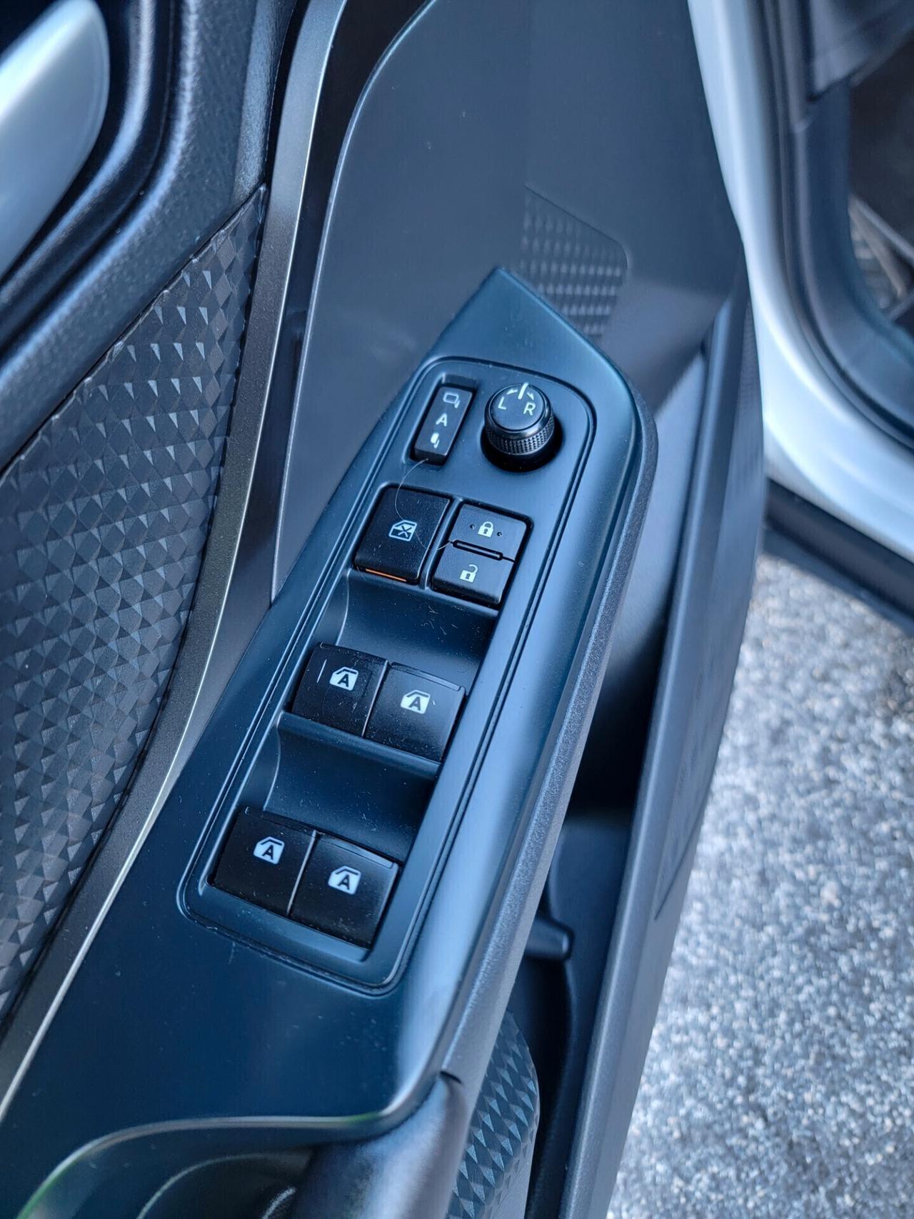 Toyota C-HR 1.8 Hybrid E-CVT Active GARANZIA 12 MESI