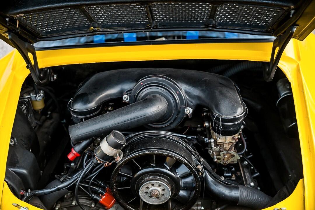 Porsche 911 2.4 “Oelklappe” RSR Tribute