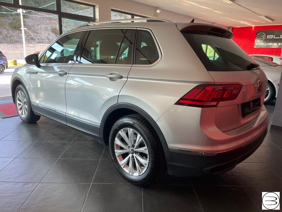 VOLKSWAGEN - Tiguan - 2.0 TDI DSG Style BMT