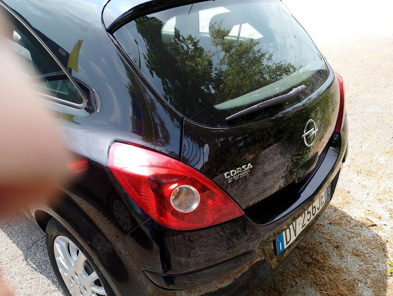 Opel Corsa 1.2 3 porte Easytronic Enjoy