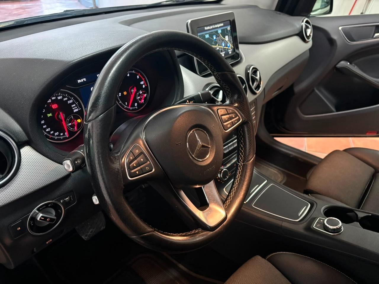 MERCEDES CLASSE B200 2017