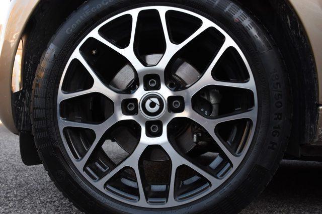 SMART ForTwo EQ Gold (22kW) *LED*CARPLAY*CAM*16"*