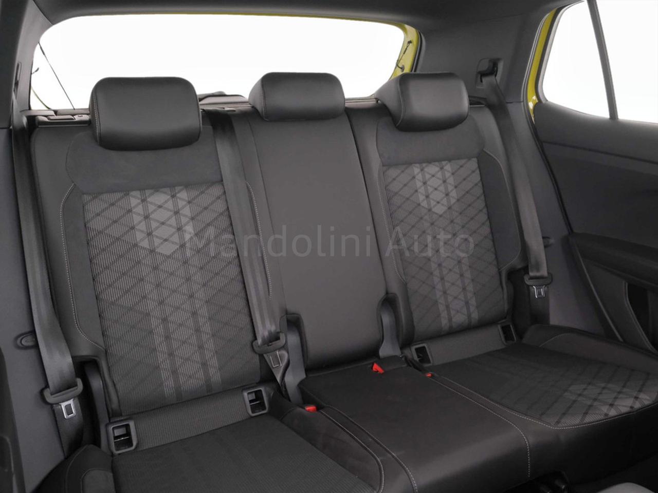 Volkswagen T-Cross 1.0 tsi 115cv r-line