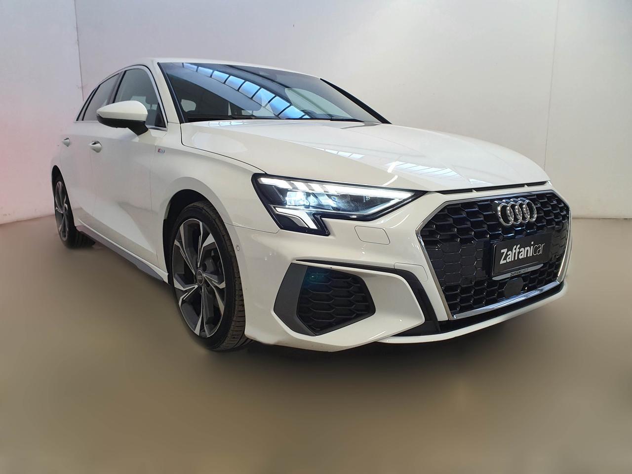 AUDI A3 4ª serie - A3 SPB 30 TDI S tronic S line edition