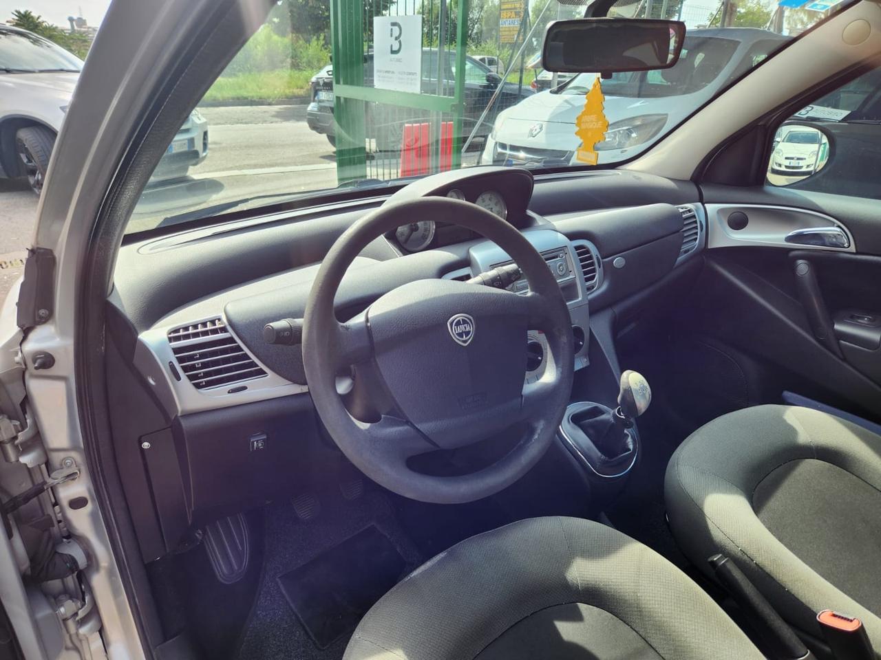 Lancia Ypsilon 1.4 Argento Ecochic GPL