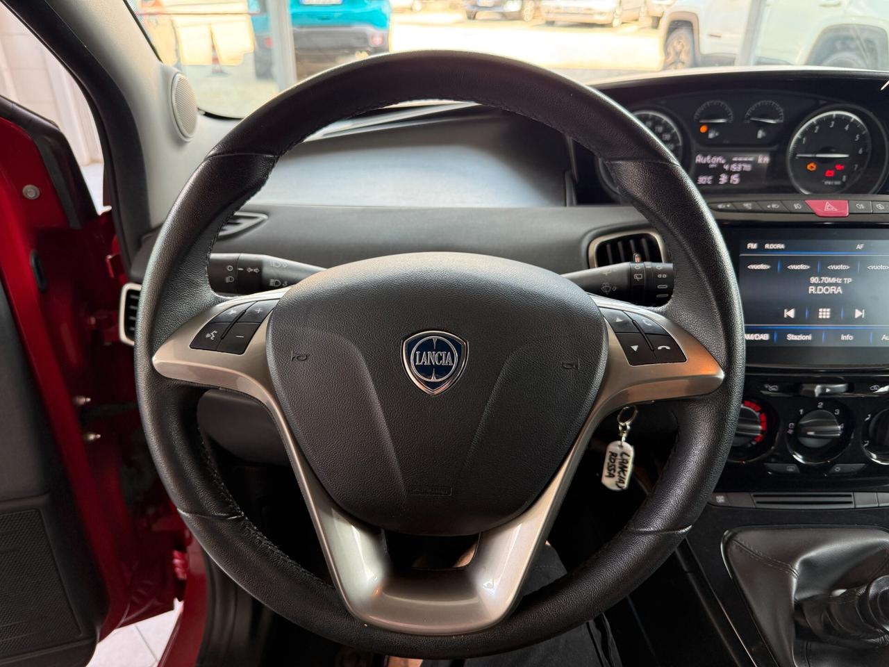 Lancia Ypsilon 1.0 FireFly 5 porte S&S Hybrid Ecochic Gold
