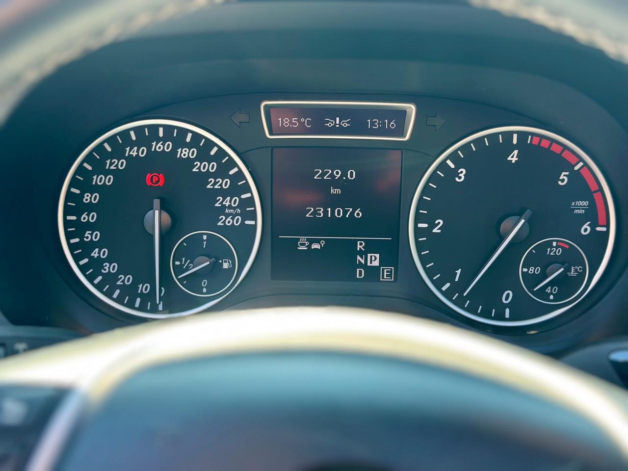 Mercedes-benz CLASSE B 200 CDI Premium