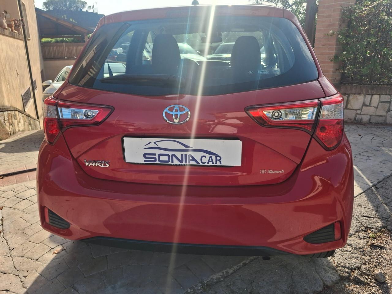 Toyota Yaris 1.0 5 porte Business neopatentati