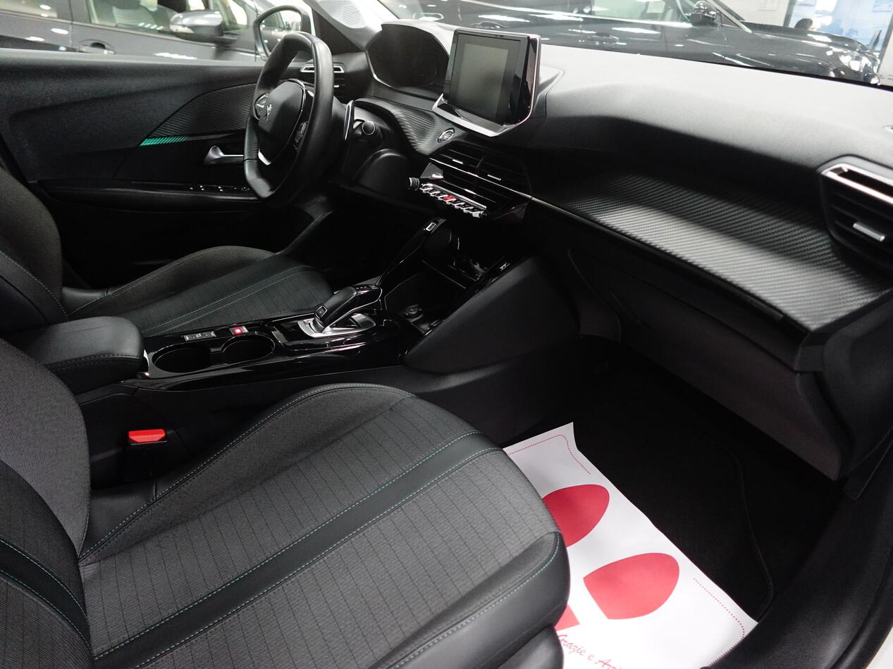Peugeot 208 1.2 PureTECH 100 CV EAT8 ALLURE PACK