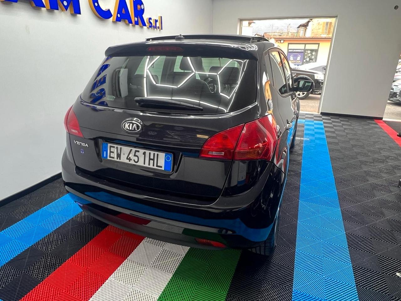 Kia Venga 1.4 90Cv 5p. Benzina - Ok Neopatentati