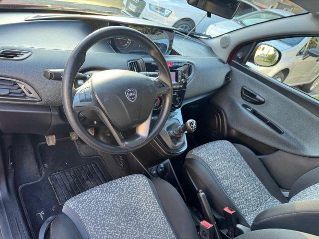 LANCIA Ypsilon 1.0 FireFly 5 porte S&S Hybrid Ecochic Silver